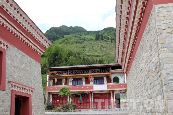 四川阿壩三江：從殘垣斷壁到水鄉藏寨