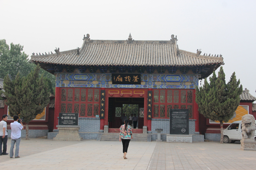 小鄉村大“梨園” 南樂縣老少的“卡拉OK”