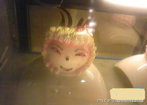 吃蛋糕毀三觀 真特么坑死爹啊！