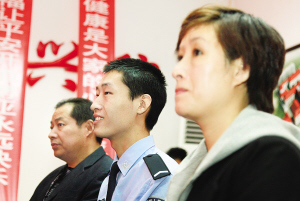 90后“最美學警”感動社會 李博亞：不后悔