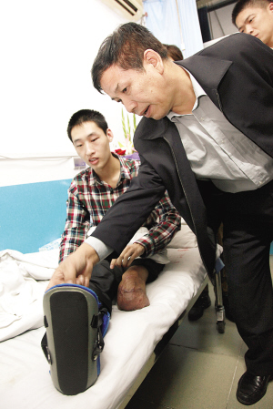 90后“最美學警”感動社會 李博亞：不后悔