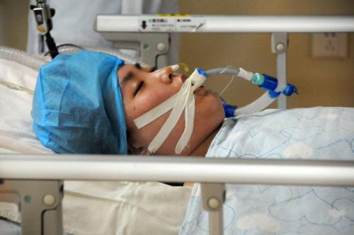 最美女教師：張麗莉舍身救學生 最美女教師感動網友