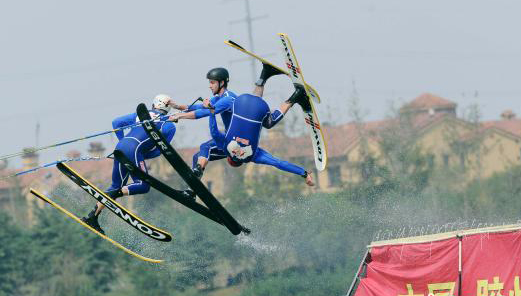 中澳藝術滑水膠州開戰 中國藝術滑水
