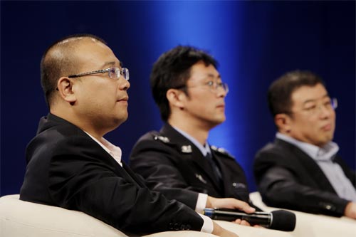 高龍:為網絡謠言設置法律紅線