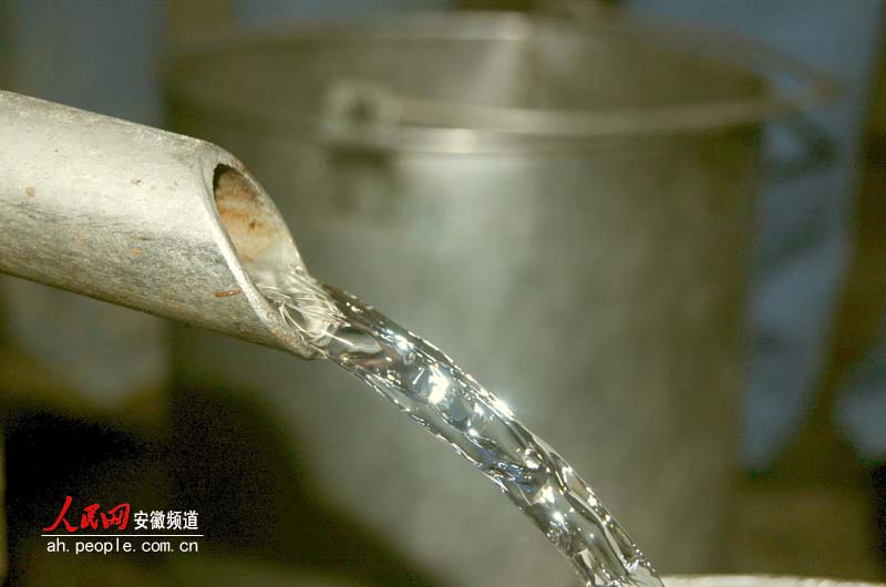 古井貢酒萬噸原酒庫勢恢弘 年份原漿時光歷練