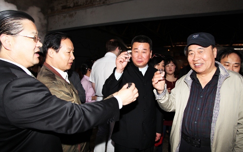 駐華大使走進古井貢酒 年份原漿相約韓國世博