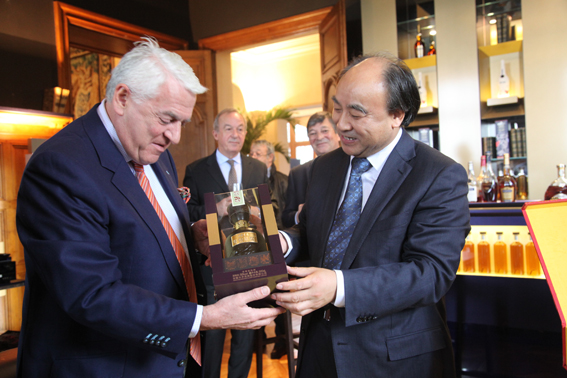 馬爹利禮遇古井貢酒——古井貢酒中國酒文化全球巡禮走進馬爹利