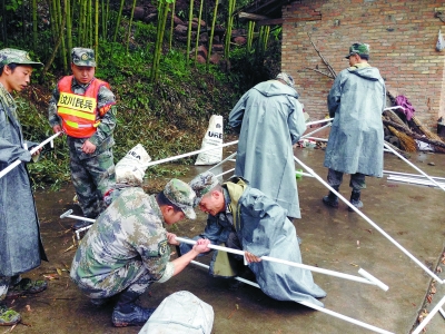 蘆山地震中的汶川身影 平民英雄專業和堅守令人尊敬