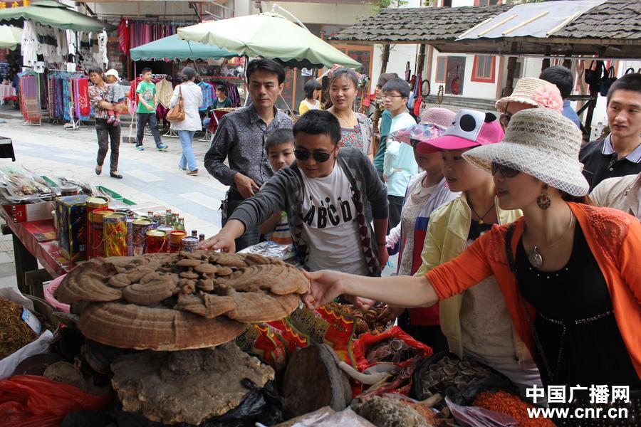 四川汶川地震5周年：映秀五一迎來旅游高峰