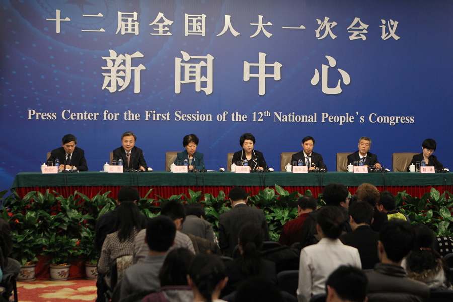 全國人大負責人答記者問