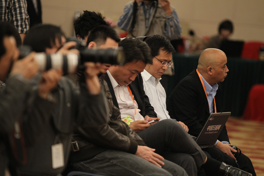 記者現(xiàn)場報道