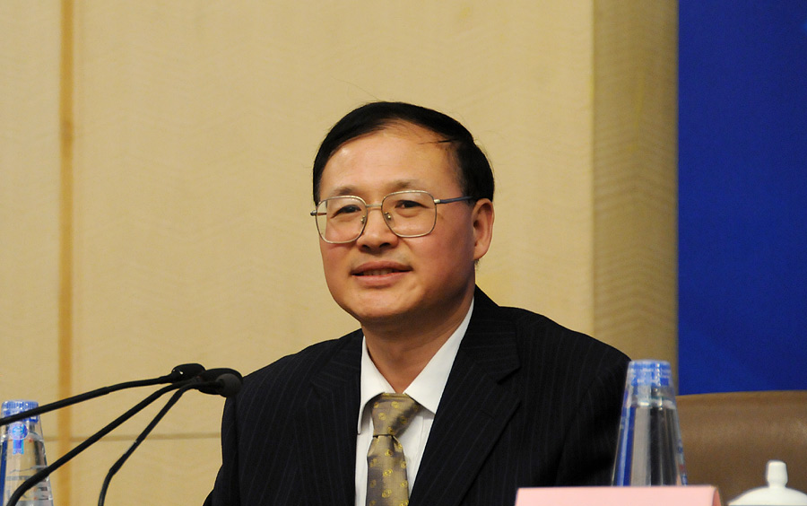 發布會主持人鐘雪泉