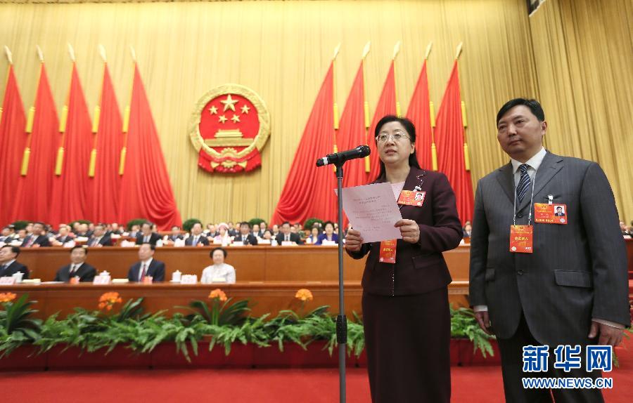 總監票人宣布檢查票箱結果