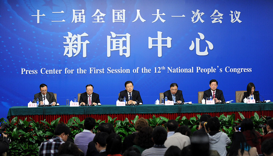 醫藥衛生體制改革領導小組負責人談醫藥衛生體制改革