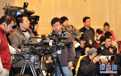 “長槍短炮”盡顯神通