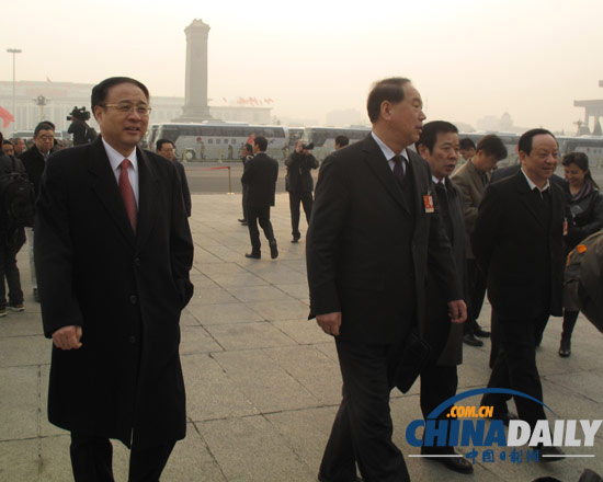 全國政協(xié)十一屆四次會議閉幕會