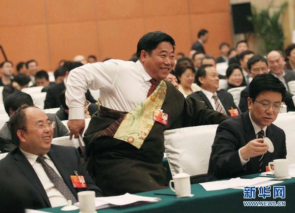 兩會花絮連連看:“換個角度也精彩”