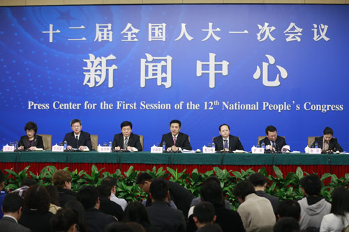 環(huán)保部就“環(huán)境保護(hù)與生態(tài)文明建設(shè)”等問題回答記者提問