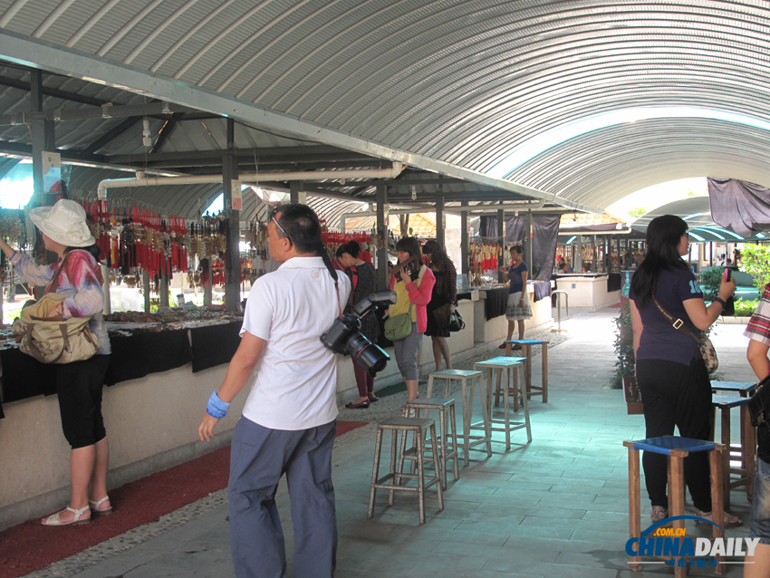 走進世界珠寶文化之旅第一站——德宏珠寶小鎮