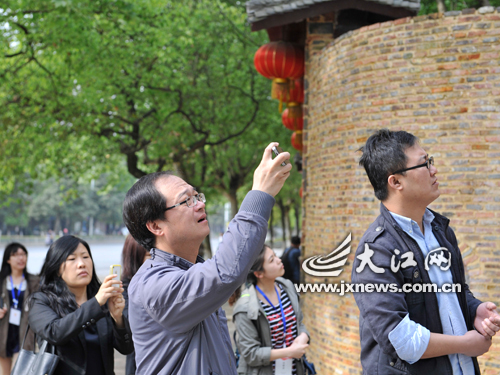 全國網媒景德鎮古窯采風 感嘆千年瓷都博大精深