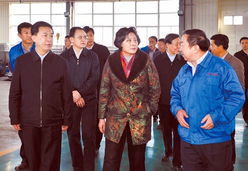 張建欣：保持經濟社會平穩(wěn)發(fā)展 扎實開展教育實踐活動