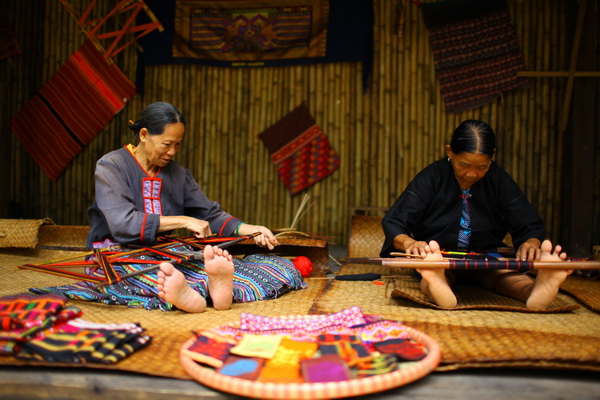 保亭——黎苗文化的精髓和熱帶雨林