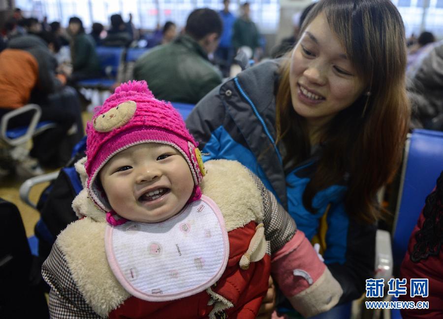 客流高峰漸至 實拍各地全力備戰春運