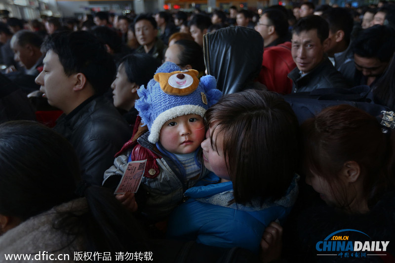 春運表情：回家路上的孩子們