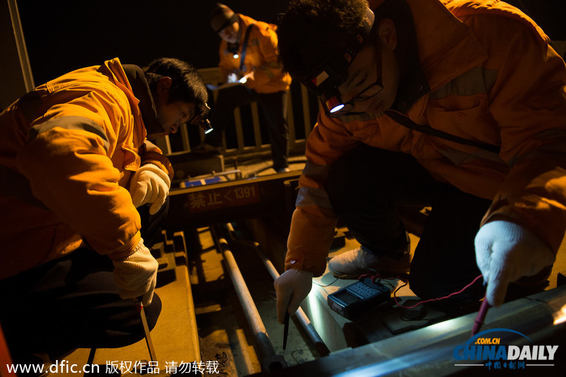 2014春運(yùn)特寫(xiě)：高鐵衛(wèi)士