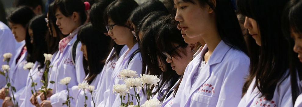 北京清明節(jié)祭掃高峰開啟