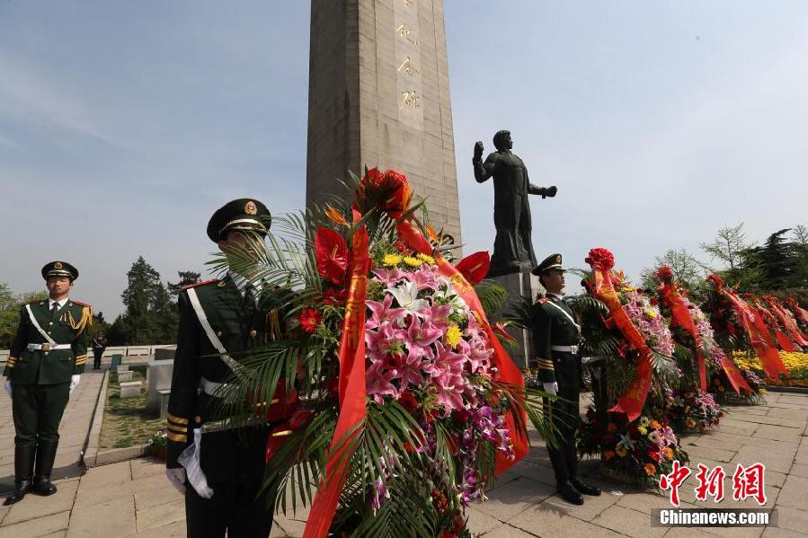 沈陽舉行“緬懷革命先烈弘揚民族精神”活動