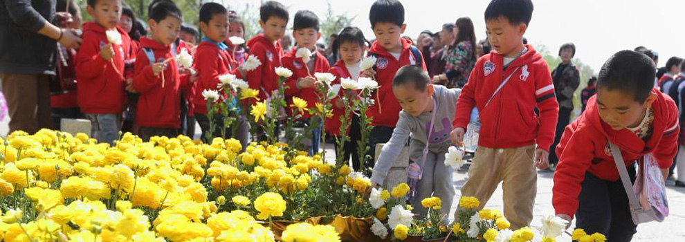 沈陽舉行“緬懷革命先烈弘揚民族精神”活動