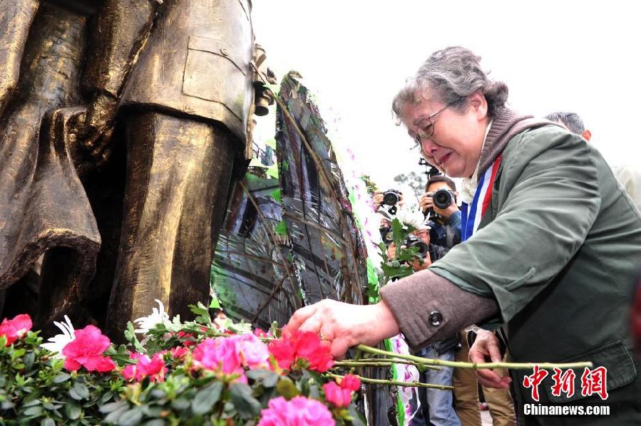 重慶抗美援朝老兵悼念為國捐軀戰友