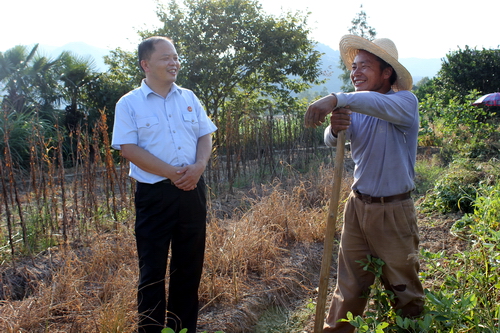 陳小弟：山鄉人民的貼心法官
