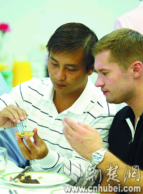 賽場(chǎng)上的一生敵一生情：孫楊樸泰桓 劉翔羅伯斯