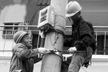 鹿邑縣城裝200個(gè)廣播 每天6點(diǎn)放廣告擾民引爭議