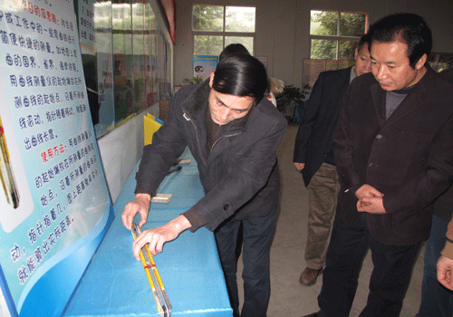 十歲孩童發明曲線測量儀 專家稱可申報專利