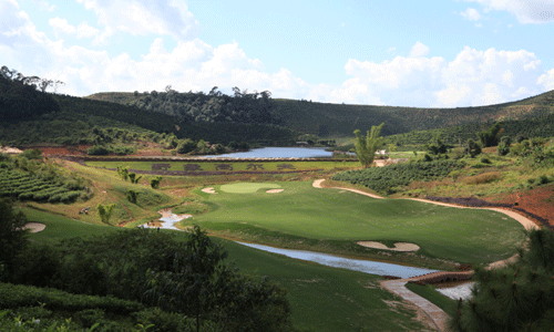 云南野象高爾夫：北半球唯一的熱帶雨林球場