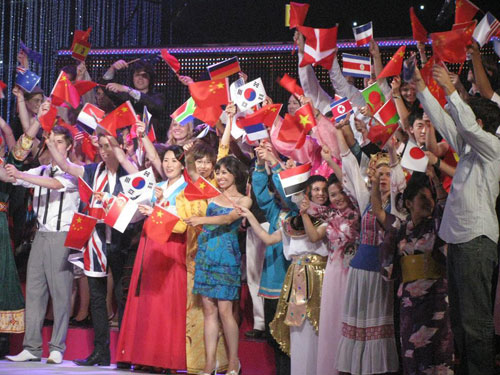 第八屆“漢語橋”復(fù)賽長沙開幕