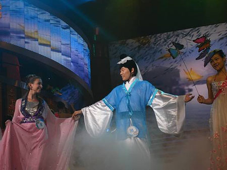 第八屆“漢語橋”比賽在長沙落幕[組圖]