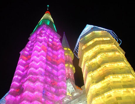 永不重復(fù)的童話——哈爾濱冰燈游園會(huì)[圖]