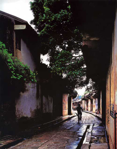 潮居典范 龍湖古寨