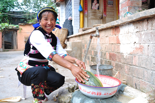 云南南澗縣擁翠鄉60年之渴今朝解[圖]