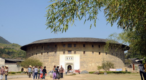 世界文化遺產(chǎn)永定土樓吸引大量海內(nèi)外游客