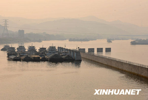 西江航道枯水期提前 梧州滯航船舶600多艘