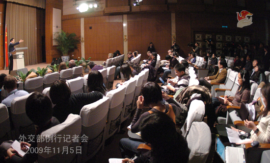 外交部：中方不參加任何外空軍備競(jìng)賽