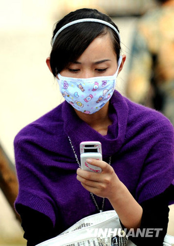 長(zhǎng)沙：防甲流 口罩成時(shí)尚