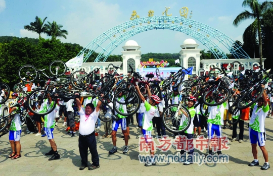 十萬志愿信使全球傳遞無形火炬