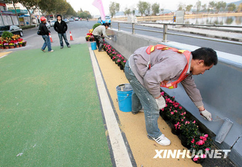 武漢首座彩色立交橋全線貫通