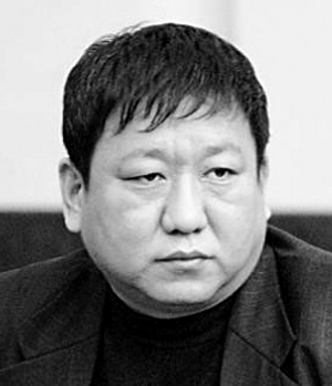 哈爾濱億萬富翁被控雇兇殺人案開審(圖)